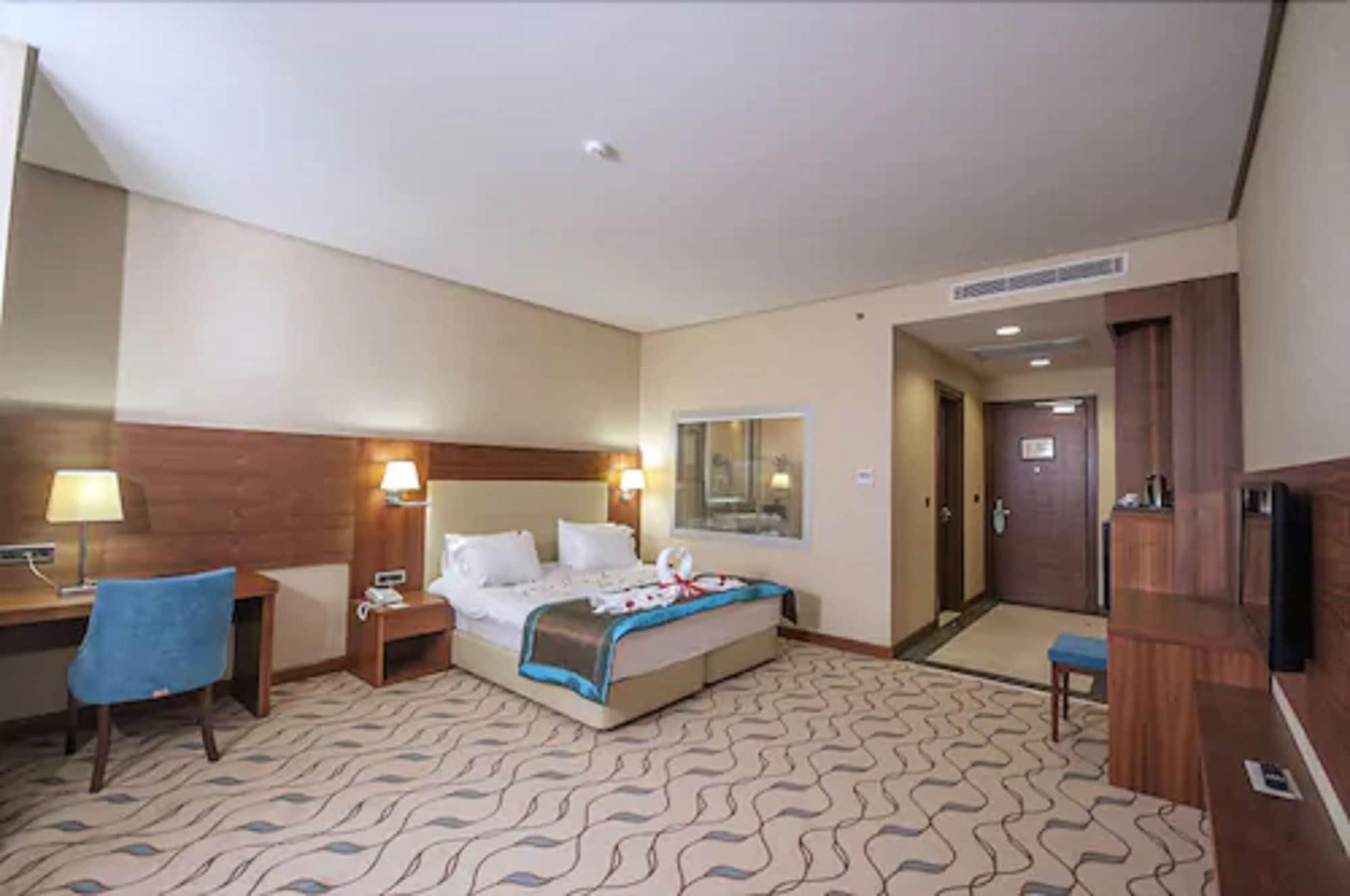마르기 호텔 에디르네 외부 사진 A room at the hotel