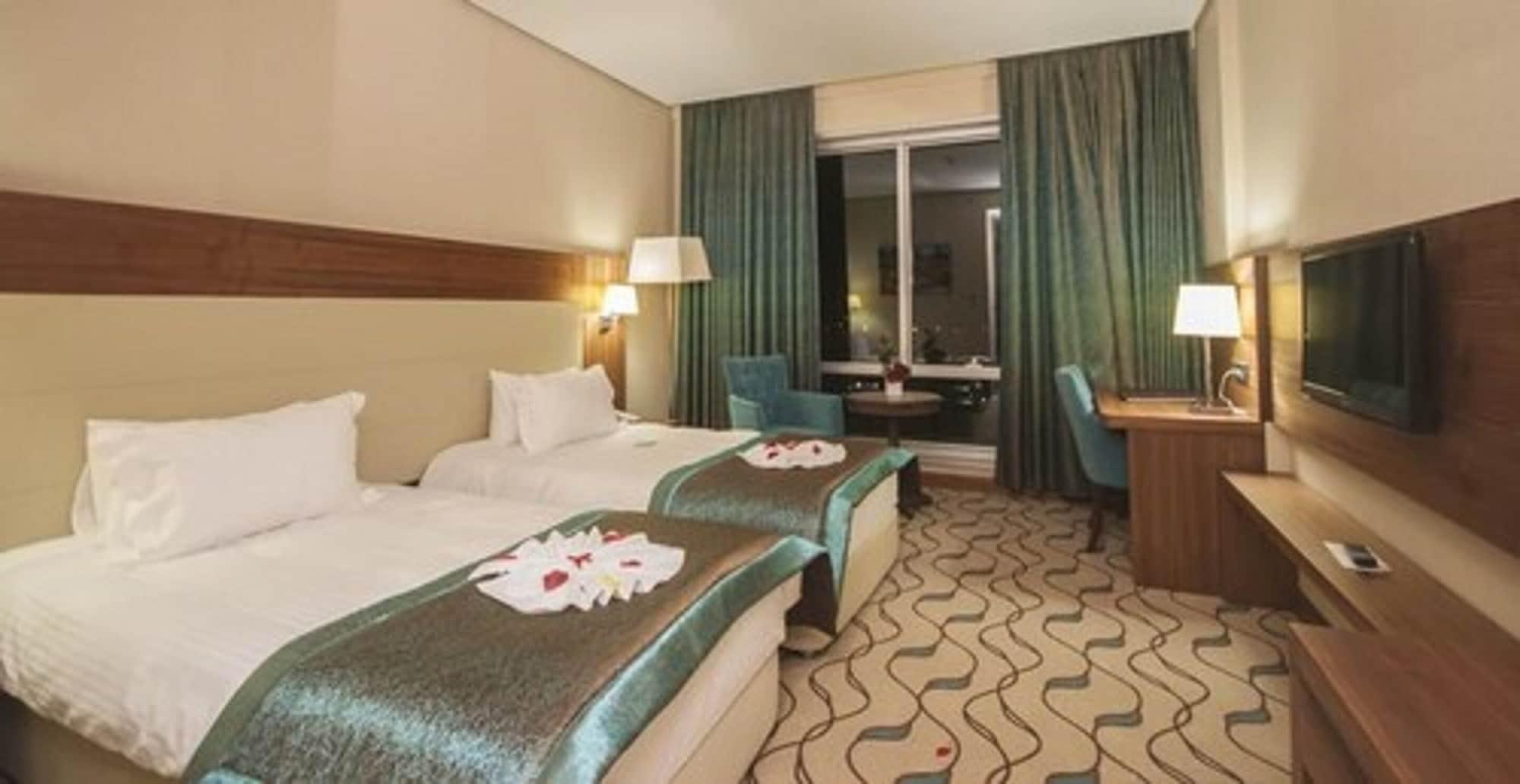 마르기 호텔 에디르네 외부 사진 A room at the hotel