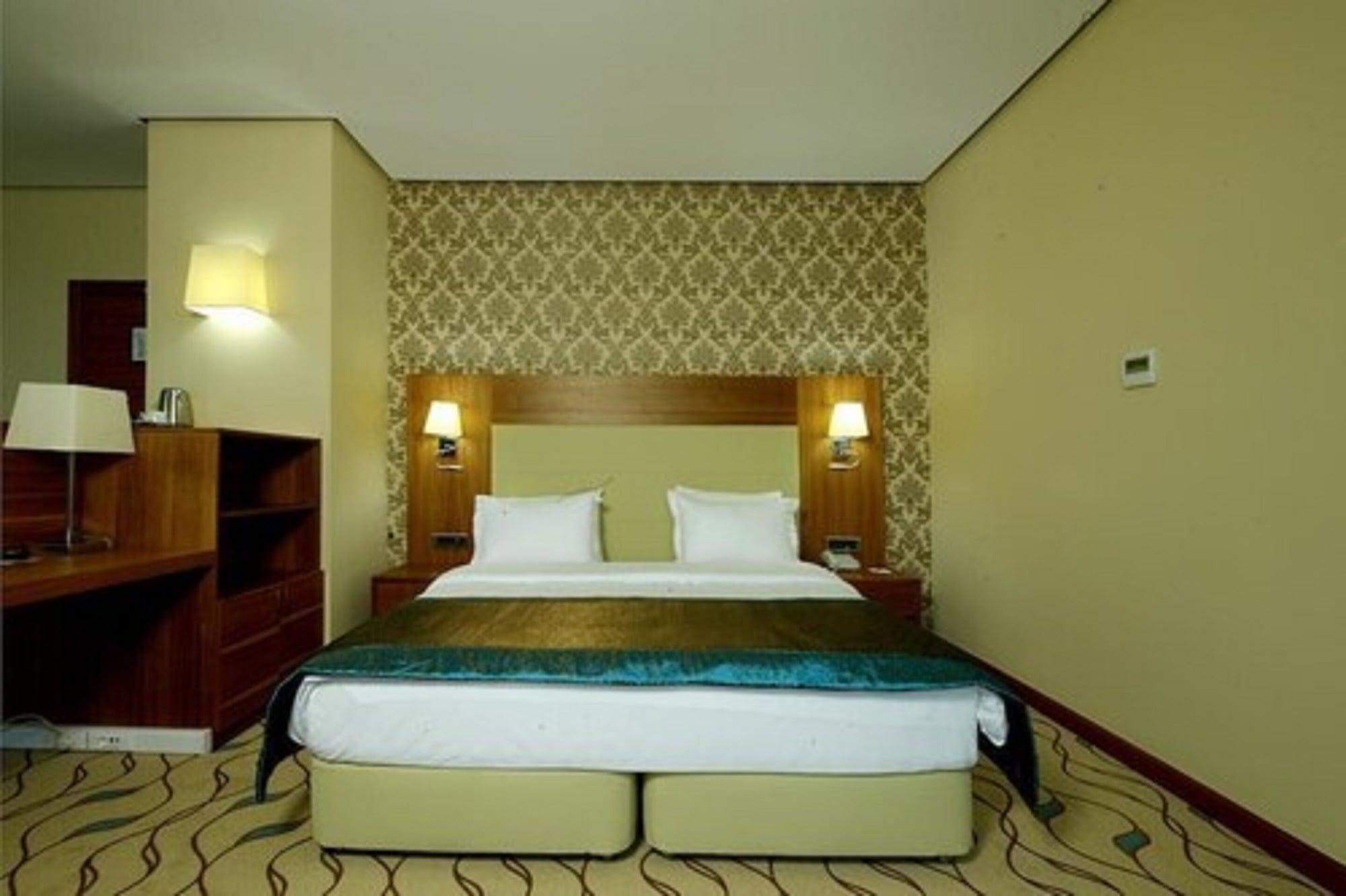 마르기 호텔 에디르네 외부 사진 A room at the hotel