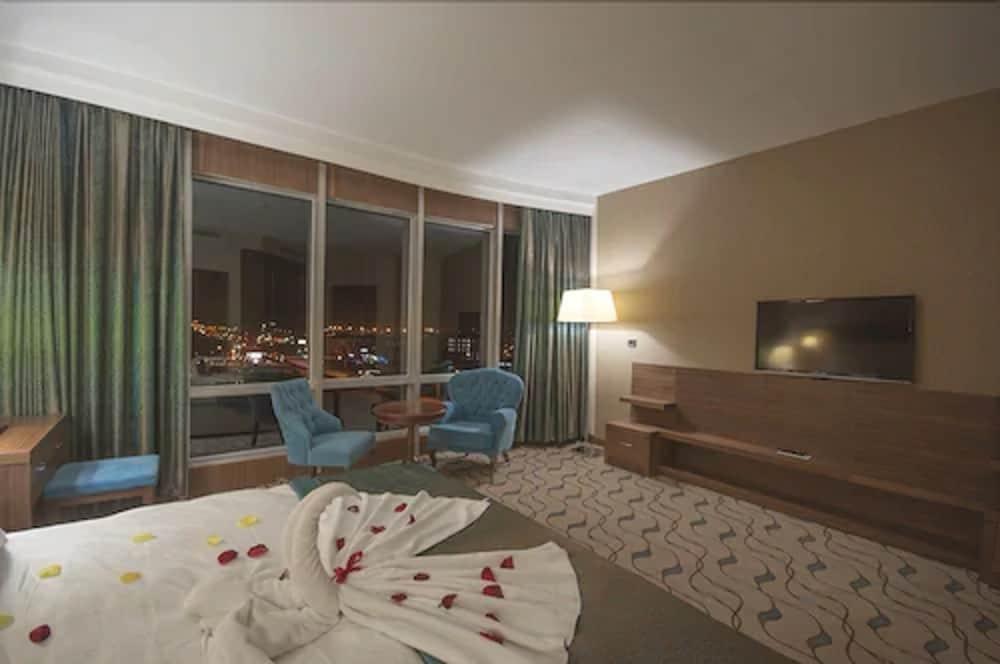 마르기 호텔 에디르네 외부 사진 A room at the hotel