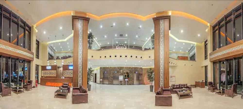 마르기 호텔 에디르네 외부 사진 The lobby of the hotel