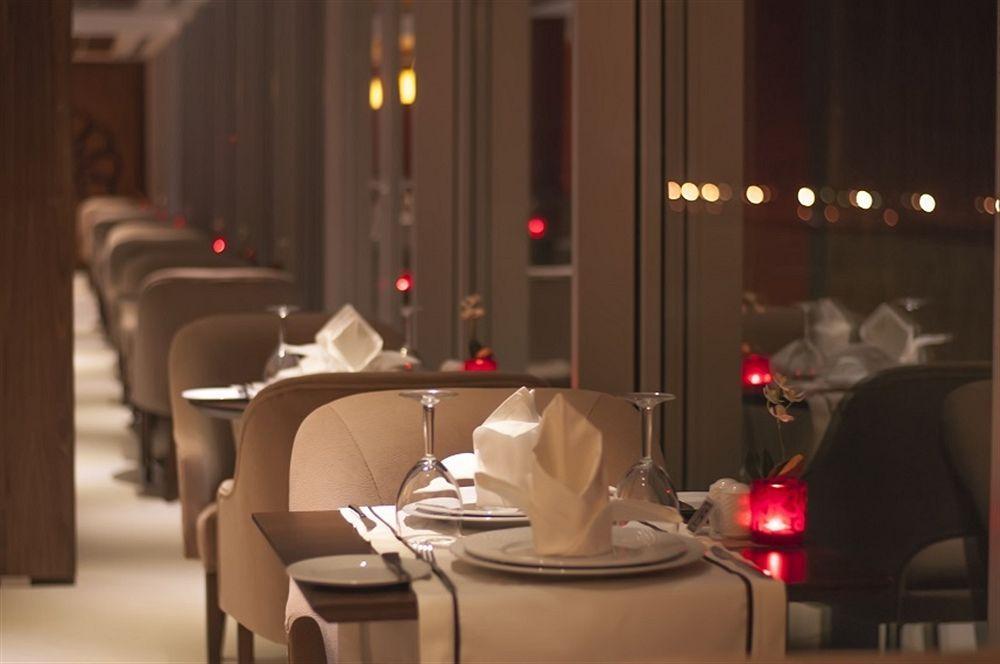 마르기 호텔 에디르네 외부 사진 The interior of the restaurant