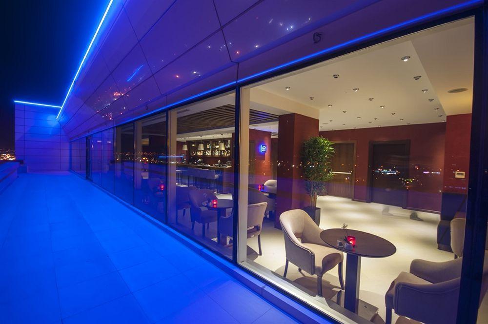 마르기 호텔 에디르네 외부 사진 The lounge at the airport