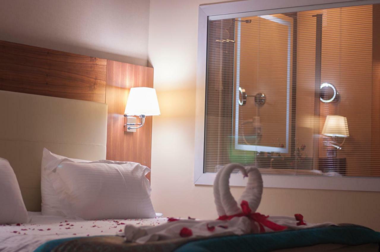 마르기 호텔 에디르네 외부 사진 A room at the hotel